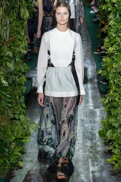Look 36